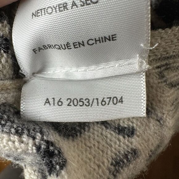 White + Warren Cashmere Leopard Print V-neck Knit Sweater Relaxed Small Luxury - Picture 8 of 8